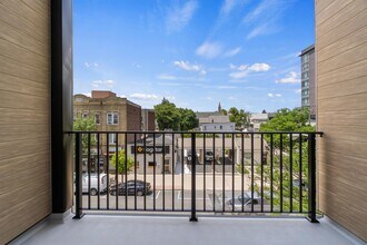 952 Broadway in Bayonne, NJ - Building Photo - Building Photo