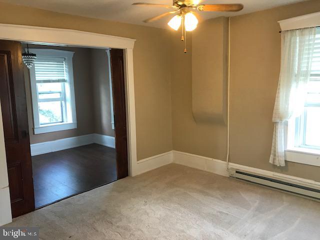 446 E Main St