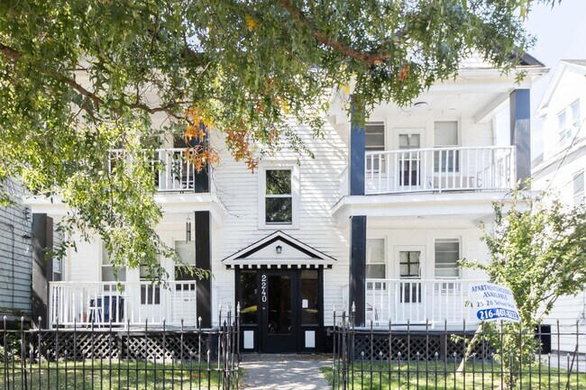 2240 Murray Hill Rd in Cleveland, OH - Building Photo - Building Photo