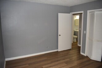 511 Hunter St in West Palm Beach, FL - Building Photo - Building Photo