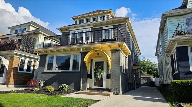 property at 17 Tacoma Ave