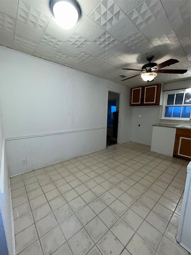 property at 2018 N Avenue H