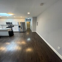 1721 Trinidad Ave NE, Unit 4 in Washington, DC - Building Photo
