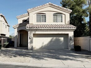 2070 W Corona Dr in Chandler, AZ - Building Photo - Building Photo
