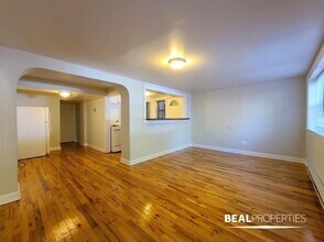 727 W Barry Ave in Chicago, IL - Building Photo - Building Photo