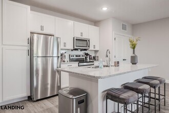 5001 Willowgate Lp, Unit 01-1303 in Ft. Myers, FL - Foto de edificio - Building Photo