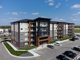 Park Place in Winnipeg, MB - Building Photo