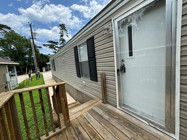 16693 E Forrestal St in Montgomery, TX - Building Photo - Building Photo