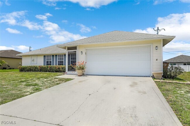 3518 SW 8th Ct in Cape Coral, FL - Building Photo - Building Photo