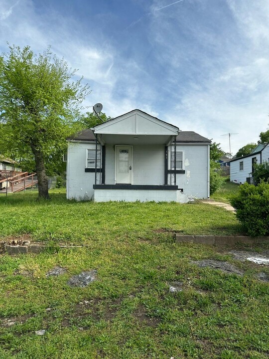 461 Dennis Dr in Nashville, TN - Building Photo