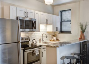 6809 N Sheridan Rd in Chicago, IL - Building Photo