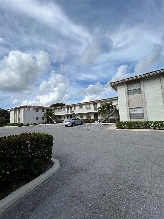 property at 3210 Coral Ridge Dr