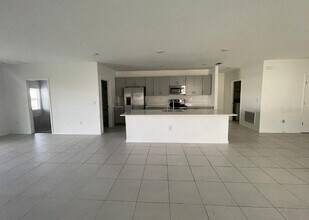 225 Aquamarine Ln in Kissimmee, FL - Building Photo - Building Photo