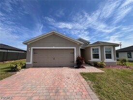 103 NW 7th St in Cape Coral, FL - Building Photo
