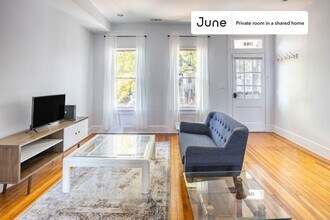 Private bedroom in 3 bed/2.5 bath Home in Washington, DC - Building Photo - Building Photo