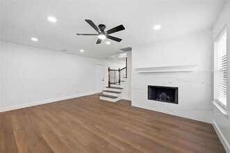 2524 Tan Oak Dr in Dallas, TX - Building Photo - Building Photo