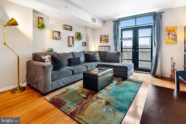 property at 437 New York Ave NW
