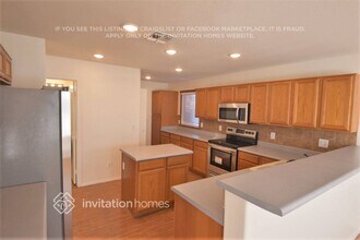 8255 W Willow Ave in Peoria, AZ - Building Photo - Building Photo