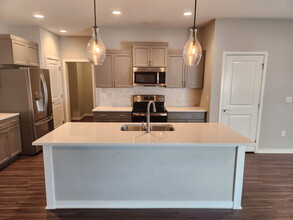 524 SW Heritage Ln in Ankeny, IA - Building Photo - Building Photo