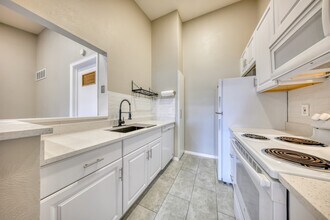 5403 W 76th Ave, Unit #627 in Arvada, CO - Foto de edificio - Building Photo