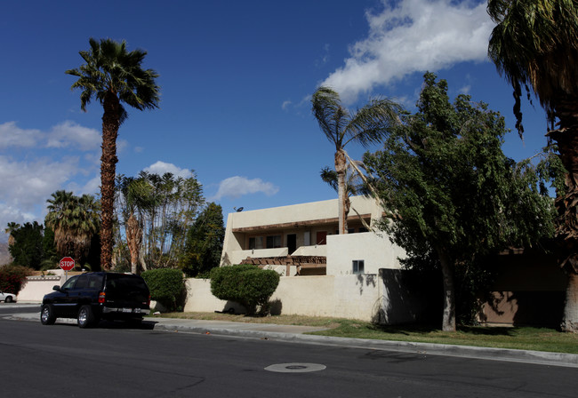 La Bonita Vida in Palm Desert, CA - Foto de edificio - Building Photo