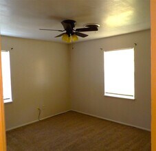 2313 NW 41st St in Lawton, OK - Building Photo - Building Photo