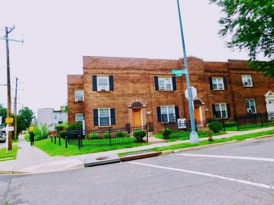 1725-1727 Capitol Ave NE in Washington, DC - Building Photo