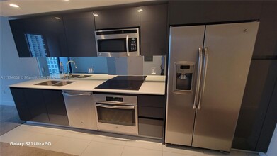 31 SE 6th St, Unit 2605 in Miami, FL - Building Photo - Building Photo