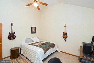 601 W Market St in Perkasie, PA - Foto de edificio - Building Photo