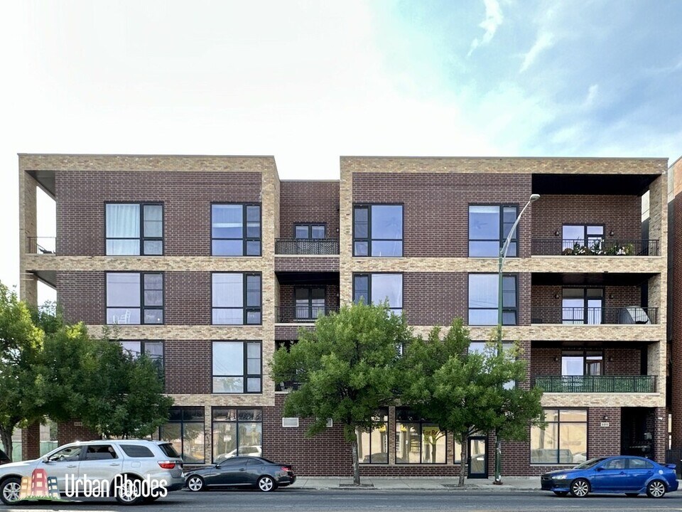 520 N Western Ave, Unit J04W in Chicago, IL - Foto de edificio