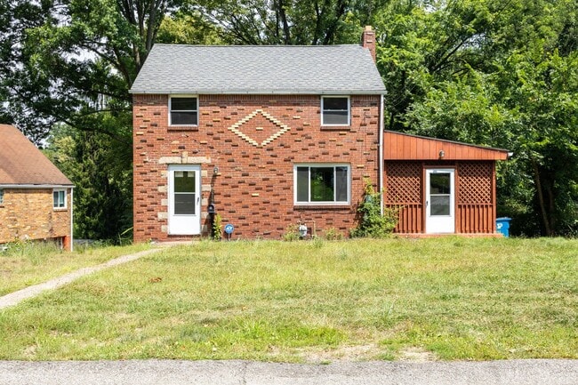 9717 Glendale Rd in Pittsburgh, PA - Building Photo - Building Photo