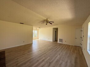 6745 Alan-A-Dale Trail in Tallahassee, FL - Building Photo - Building Photo
