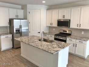 11331 E Upton Ave in Mesa, AZ - Building Photo - Building Photo