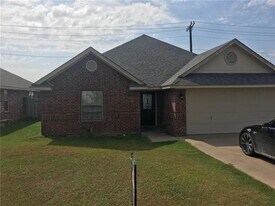 722 Rambling Ct in Granbury, TX - Building Photo