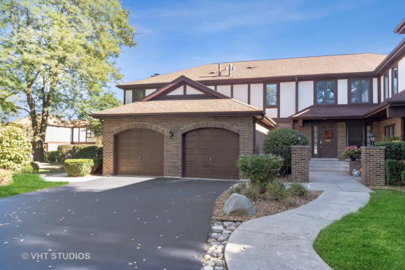 6382 Willow Wood Dr in Palos Heights, IL - Building Photo