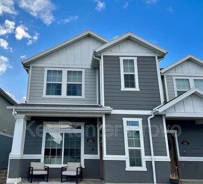 property at 264 S Hidden Lagoon Pl
