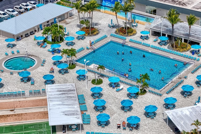 314 Normandy Ln in Delray Beach, FL - Building Photo - Building Photo