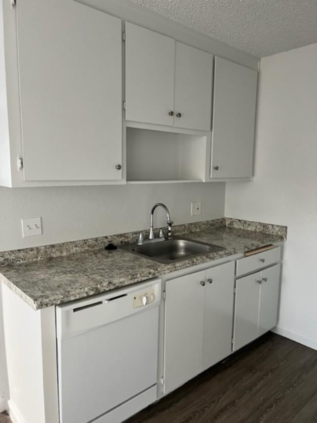 2245 Peach Ave Apartments and Nearby Clovis Apartments For Rent Clovis, CA