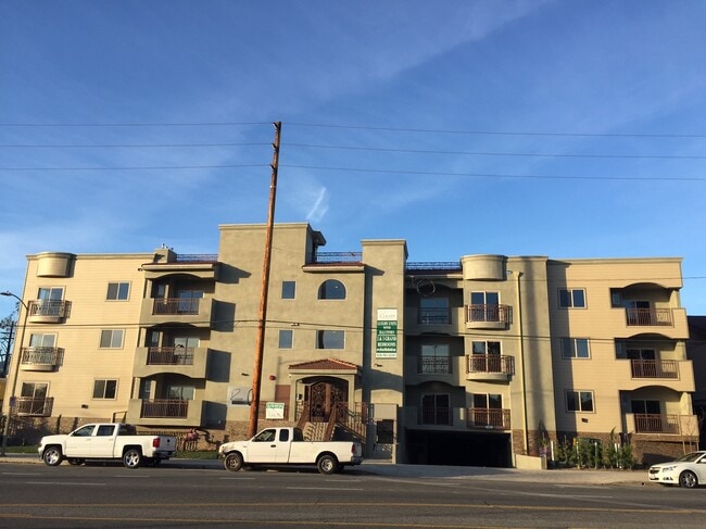 17825 Devonshire St, Unit 106