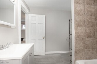 844 E 154th St in Cleveland, OH - Building Photo - Building Photo