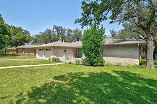 110 Ridge Oak Dr in Georgetown, TX - Building Photo