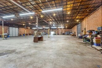 200 Motel Dr. in Alvin, TX - Foto de edificio - Building Photo