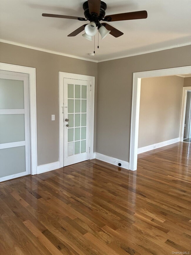 59 Depan Ave in Floral Park, NY - Building Photo - Building Photo