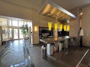 6605 N 93rd Ave in Glendale, AZ - Building Photo - Building Photo