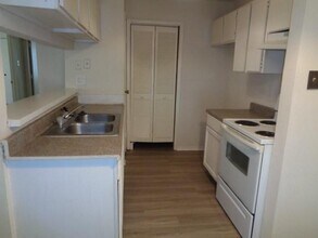 5531 Farley Dr in Houston, TX - Building Photo - Building Photo