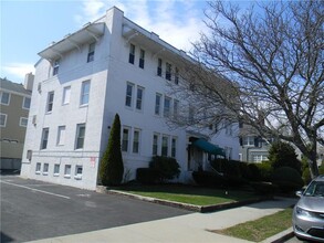 152 Elmgrove Ave in Providence, RI - Building Photo - Building Photo