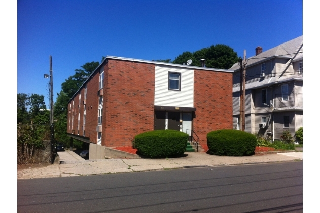 155 Wayne St in Bridgeport, CT - Building Photo