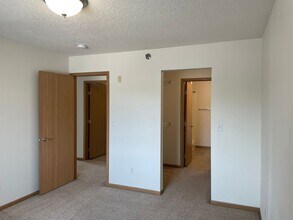 4431 Calico Dr S in Fargo, ND - Building Photo - Building Photo