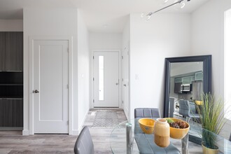 9345-9151 151 St NW in Edmonton, AB - Building Photo - Building Photo