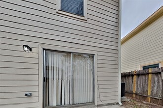 11802 Rolling Stream Dr in Tomball, TX - Building Photo - Building Photo